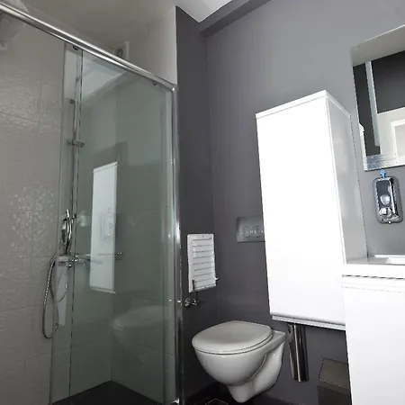 Ξενοδοχείο Molton Kabatas 3*
